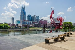 Orizzonte del Tennessee, di Nashville e vie del centro fotografie stock libere da diritti Orizzonte del Tennessee, di Nashville e vie del centro fotografie stock libere da diritti