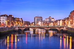 Orizzonte della città di Dublino immagini stock Orizzonte della città di Dublino immagini stock