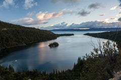 Otta i Emerald Bay arkivbilder Otta i Emerald Bay arkivbilder