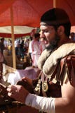 Oud - Roman militair en schoenmaker in pantser Oud - Roman militair en schoenmaker in pantser