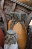 Oude ceramische kruiken stock afbeelding Oude ceramische kruiken stock afbeelding