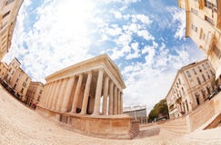Oude oude Roman tempel Maison Carree, Nîmes royalty-vrije stock afbeelding Oude oude Roman tempel Maison Carree, Nîmes royalty-vrije stock afbeelding
