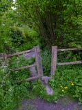 Oude stijl op een voetpad in Lythes dichtbij Selborne, Hampshire, het UK royalty-vrije stock afbeelding Oude stijl op een voetpad in Lythes dichtbij Selborne, Hampshire, het UK royalty-vrije stock afbeelding
