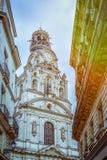Oude toren van een kerk in Nantes stock afbeelding Oude toren van een kerk in Nantes stock afbeelding