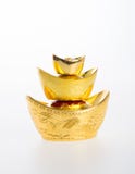 Ouro ou símbolos chineses do meio do lingote do ouro da riqueza e da prosperidade imagem de stock royalty free Ouro ou símbolos chineses do meio do lingote do ouro da riqueza e da prosperidade imagem de stock royalty free