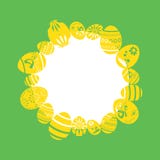 Ovos decorativos amarelos como o quadro no fundo verde - ilustra??es do vetor de easter ilustração royalty free Ovos decorativos amarelos como o quadro no fundo verde - ilustra??es do vetor de easter ilustração royalty free