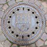 Ozdobna Manhole pokrywa w Praga zdjęcia stock Ozdobna Manhole pokrywa w Praga zdjęcia stock