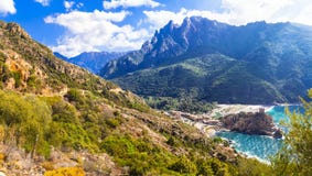 Paesaggi stupefacenti della Corsica fotografia stock Paesaggi stupefacenti della Corsica fotografia stock