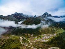 Paesaggio di vista aerea di Zhagana in Gannan, cinese Gansu fotografia stock Paesaggio di vista aerea di Zhagana in Gannan, cinese Gansu fotografia stock