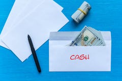 Paiement illicite sous enveloppe cash photo stock Paiement illicite sous enveloppe cash photo stock