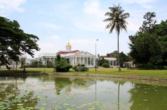 Palazzo presidenziale in Bogor, Indonesia fotografie stock libere da diritti Palazzo presidenziale in Bogor, Indonesia fotografie stock libere da diritti