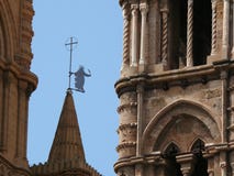 Palermo, Sicilia, Italia 11/04/2010 Dettagli della cattedrale Sia fotografie stock Palermo, Sicilia, Italia 11/04/2010 Dettagli della cattedrale Sia fotografie stock