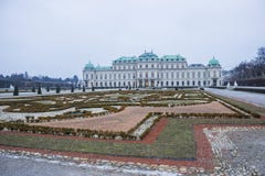 Palácio do Belvedere em Viena em um ângulo imagens de stock Palácio do Belvedere em Viena em um ângulo imagens de stock