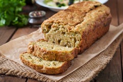 Pane dello zucchini con formaggio immagini stock Pane dello zucchini con formaggio immagini stock