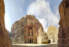 Panorama av Al Khazneh eller kassan på forntida Petra, Jordanien arkivfoto Panorama av Al Khazneh eller kassan på forntida Petra, Jordanien arkivfoto