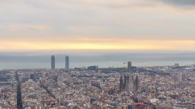 Panorama av Barcelona timelapse, Spanien som beskådas från bunkerna av Carmel lager videofilmer Panorama av Barcelona timelapse, Spanien som beskådas från bunkerna av Carmel lager videofilmer