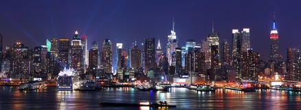 Panorama da skyline de New York City Manhattan imagem de stock Panorama da skyline de New York City Manhattan imagem de stock