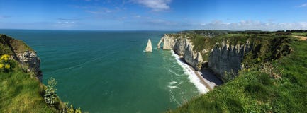 Panorama de Rocky Beach em Normandy Imagens de Stock Panorama de Rocky Beach em Normandy Imagens de Stock