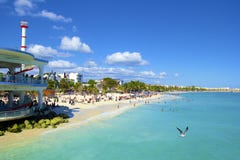 Panorama della spiaggia del Playa del Carmen, Messico immagine stock Panorama della spiaggia del Playa del Carmen, Messico immagine stock
