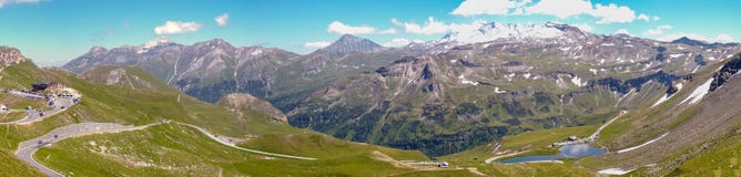 Panorama des Alpes de l'Autriche de la haute route alpine de Grossglockner photo libre de droits Panorama des Alpes de l'Autriche de la haute route alpine de Grossglockner photo libre de droits