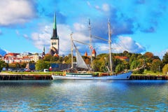 Panorama di Tallinn, Estonia fotografia stock libera da diritti Panorama di Tallinn, Estonia fotografia stock libera da diritti