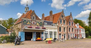 Panorama do mercado do queijo em Edam fotos de stock royalty free Panorama do mercado do queijo em Edam fotos de stock royalty free