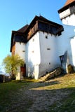 Panorama fortificado de la iglesia en Viscri, Transilvania, Rumania imagenes de archivo Panorama fortificado de la iglesia en Viscri, Transilvania, Rumania imagenes de archivo