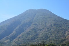 Panorama- landskapAtitlan sjö Guatemala royaltyfri bild Panorama- landskapAtitlan sjö Guatemala royaltyfri bild