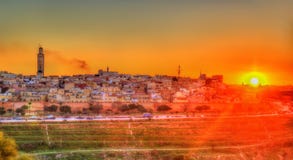 Panorama Meknes w wieczór - Maroko zdjęcia stock Panorama Meknes w wieczór - Maroko zdjęcia stock