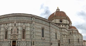 Panorama van de Kathedraal van Santa Maria - Del - Fiore in Florence, Italië stock fotografie Panorama van de Kathedraal van Santa Maria - Del - Fiore in Florence, Italië stock fotografie