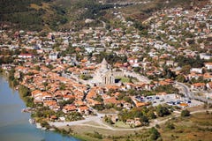 Panorama van Mtskheta-stad, Georgië stock foto Panorama van Mtskheta-stad, Georgië stock foto