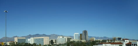 Panorama van Tucson de stad in, AZ royalty-vrije stock afbeelding Panorama van Tucson de stad in, AZ royalty-vrije stock afbeelding