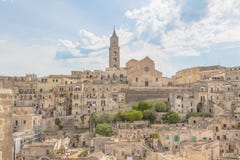 Panorama van typische stenen Sassi di Matera en kerk van M Royalty-vrije Stock Afbeeldingen Panorama van typische stenen Sassi di Matera en kerk van M Royalty-vrije Stock Afbeeldingen