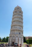 Panoramautsikt av ben?genhettornet av Pisa eller tornet av Pisa royaltyfria foton Panoramautsikt av ben?genhettornet av Pisa eller tornet av Pisa royaltyfria foton