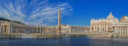 Panoramautsikt av fyrkanten för St Peter ` s, Vatican City arkivfoton Panoramautsikt av fyrkanten för St Peter ` s, Vatican City arkivfoton