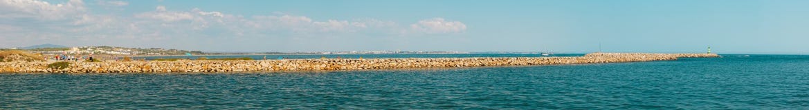 Panoramiczny Meia praia, połówki plaża molo, schronienia wejście,/, Lagos fotografia stock Panoramiczny Meia praia, połówki plaża molo, schronienia wejście,/, Lagos fotografia stock