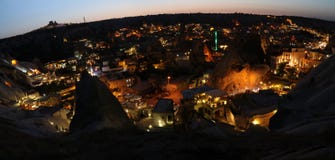 Panoramiczny widok miasteczko w Cappadocia zdjęcie royalty free Panoramiczny widok miasteczko w Cappadocia zdjęcie royalty free