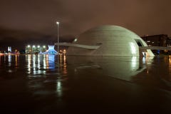 Der kulturelle Komplex mit Kathedrale und Kongreß in Brasilien stockfotos Der kulturelle Komplex mit Kathedrale und Kongreß in Brasilien stockfotos