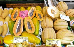 Papaya, Mango und Melone Lizenzfreie Stockbilder Papaya, Mango und Melone Lizenzfreie Stockbilder