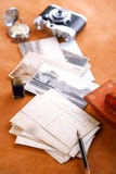 Papel secante y cámara retros de la pluma de la tinta del vintage de las fotos Foto de archivo libre de regalías Papel secante y cámara retros de la pluma de la tinta del vintage de las fotos Foto de archivo libre de regalías
