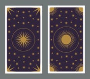 Para tr?s do cart?o de tar? decorado com estrelas, sol e lua ilustração royalty free Para tr?s do cart?o de tar? decorado com estrelas, sol e lua ilustração royalty free