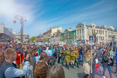 Parade op het vierkante vakantiejaar 9 Mei, 2017 Rusland, Vladivostok stock fotografie Parade op het vierkante vakantiejaar 9 Mei, 2017 Rusland, Vladivostok stock fotografie