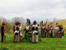 Parade von Truppen in der alten Form Die Truppen von 1812 k?mpfen auf dem Schlachtfeld Details und Nahaufnahme stockbild Parade von Truppen in der alten Form Die Truppen von 1812 k?mpfen auf dem Schlachtfeld Details und Nahaufnahme stockbild