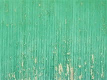 Pared de madera verde de viejo saltar abandonado del edificio/de la pintura imagen de archivo libre de regalías Pared de madera verde de viejo saltar abandonado del edificio/de la pintura imagen de archivo libre de regalías