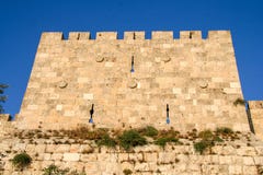 Pared de una de las torres de una ciudad vieja, Jerusalén imagenes de archivo Pared de una de las torres de una ciudad vieja, Jerusalén imagenes de archivo
