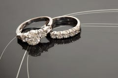 Pares de anillos de bodas Pares de anillos de bodas
