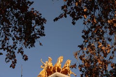 Parque de Ciutadella Los 4 caballos de oro imágenes de archivo libres de regalías Parque de Ciutadella Los 4 caballos de oro imágenes de archivo libres de regalías