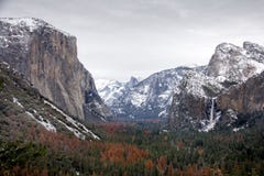 Parque nacional de Yosemite en invierno fotografía de archivo Parque nacional de Yosemite en invierno fotografía de archivo