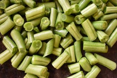 Parte da fatia de feijões na cozinha fotografia de stock Parte da fatia de feijões na cozinha fotografia de stock