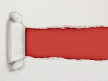Parte rasgada de papel do watercolour que revela um fundo vermelho para c fotos de stock royalty free Parte rasgada de papel do watercolour que revela um fundo vermelho para c fotos de stock royalty free